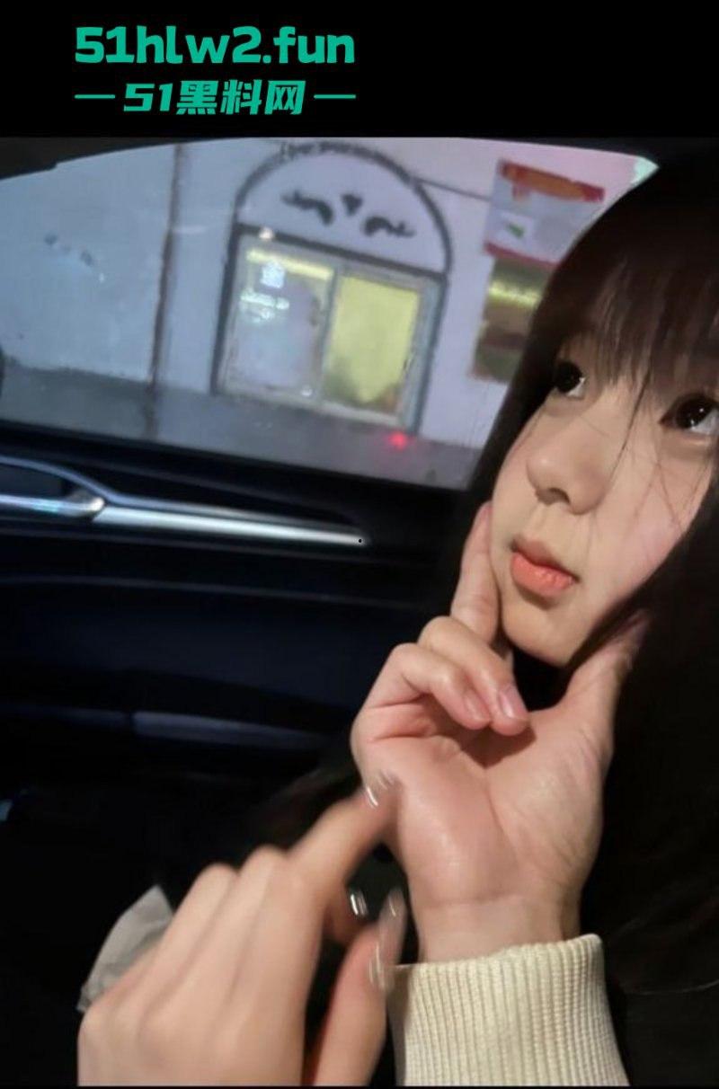 陌陌APP撩妹大神约操河南商丘工学院【孟雨佳】登门爆肏，上操嘴巴下灌精爽得不亦乐乎。-3