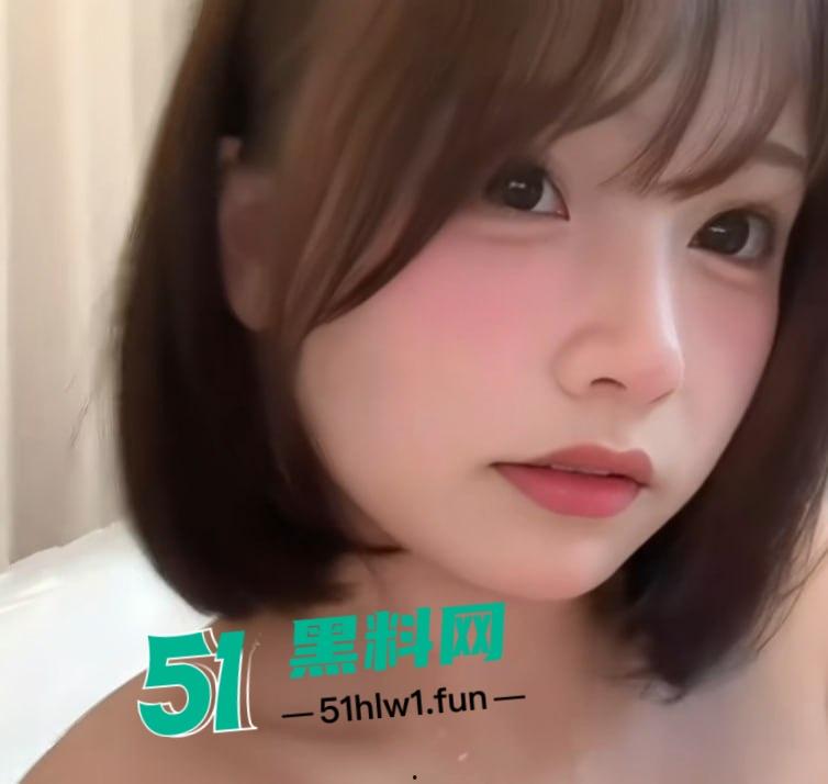 抖音网红【凹菟嫚】大尺度观音坐莲视频流出，肉感巨胸翘臀摇得地动山摇，白虎逼若隐若现真懂男人！-6