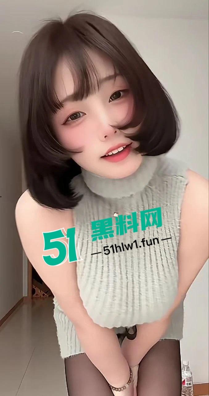 抖音网红【凹菟嫚】大尺度观音坐莲视频流出，肉感巨胸翘臀摇得地动山摇，白虎逼若隐若现真懂男人！-9