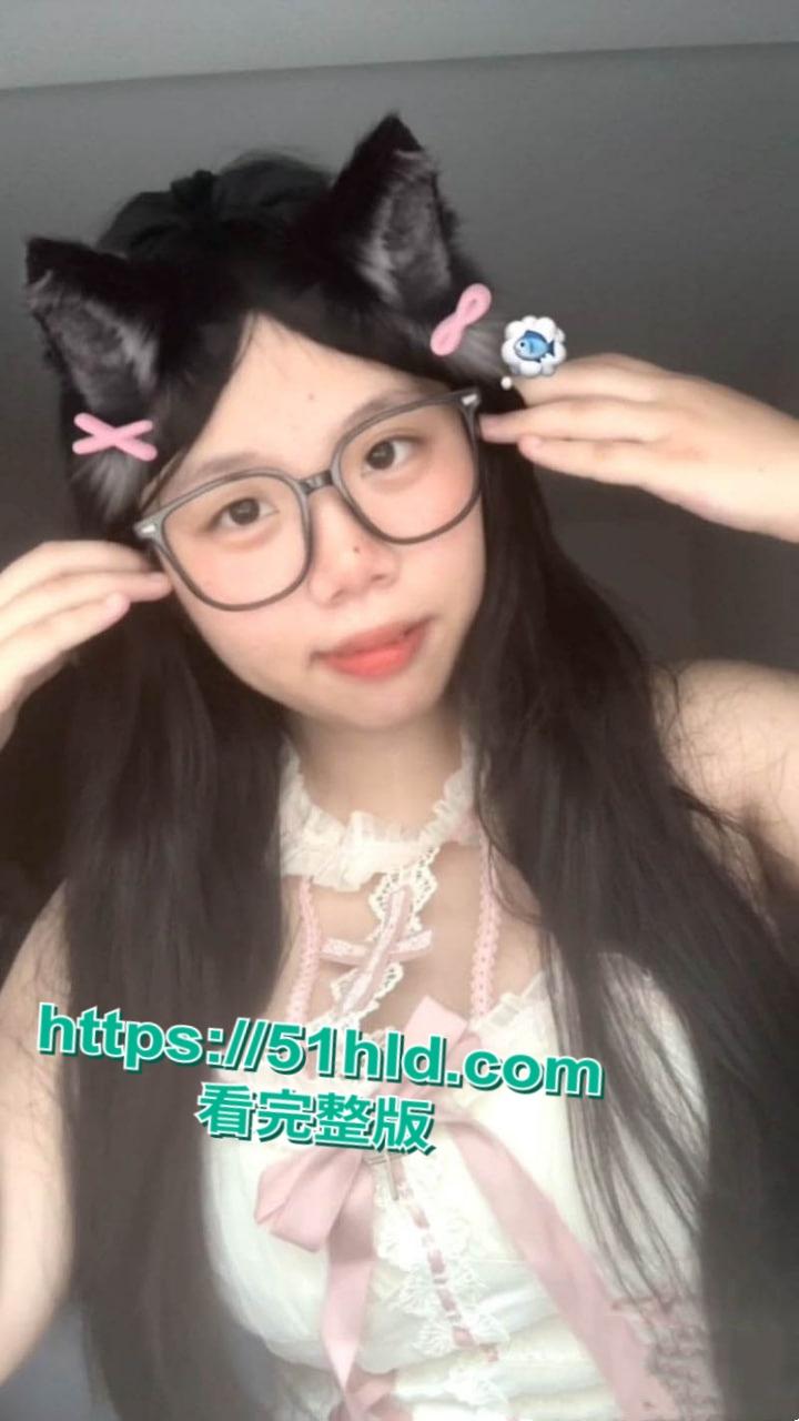 河南周口【胡邱瑜】网调视频曝光,乖乖女秒变骚母狗露脸摸奶,叫爸爸反差到极致!-3