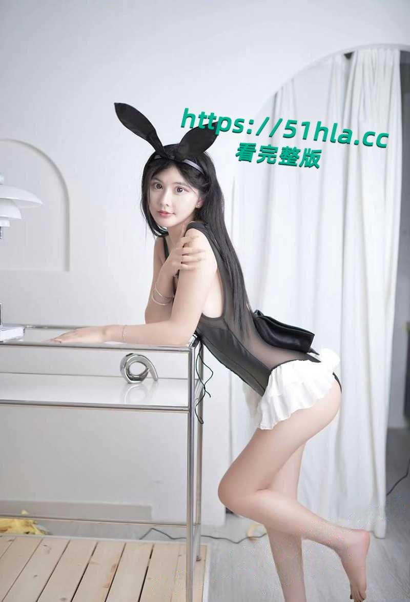 北京名媛【王佳佳】大量不雅视频流出,超美尤物竟是金主专属母狗,露脸舔屌无套被操反差淫娃骚出天际!-3