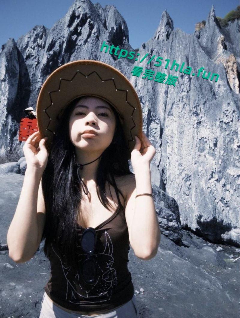 高颜值气质小网红调教性爱视频曝光,深喉吮吸肉棒技术娴熟被猛烈爆操,极品肥臀淫水喷溅!-2