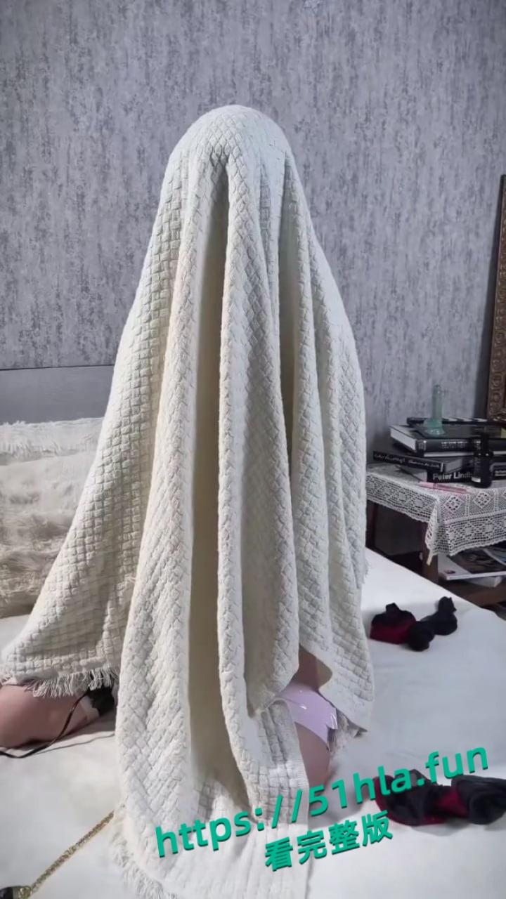 极品美少女【敏绮】酒店露脸调教视频流出,双手被缚嫩乳立挺,白虎小穴被震动棒玩弄到淫水狂喷!-3