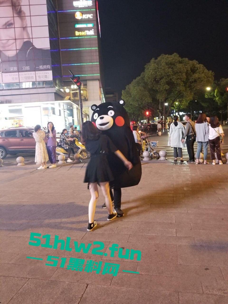 微博00后美女【裸耳少女】被证实曝光约炮视频遭到全网疯传，金主靠实力拍摄金典视频。-7