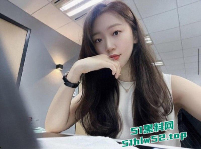 玩的就是真实，贵州毕节气质美女【王雅琪】KTV团建后被同事带到酒店暴操，淫骚浪叫反差至极！-3