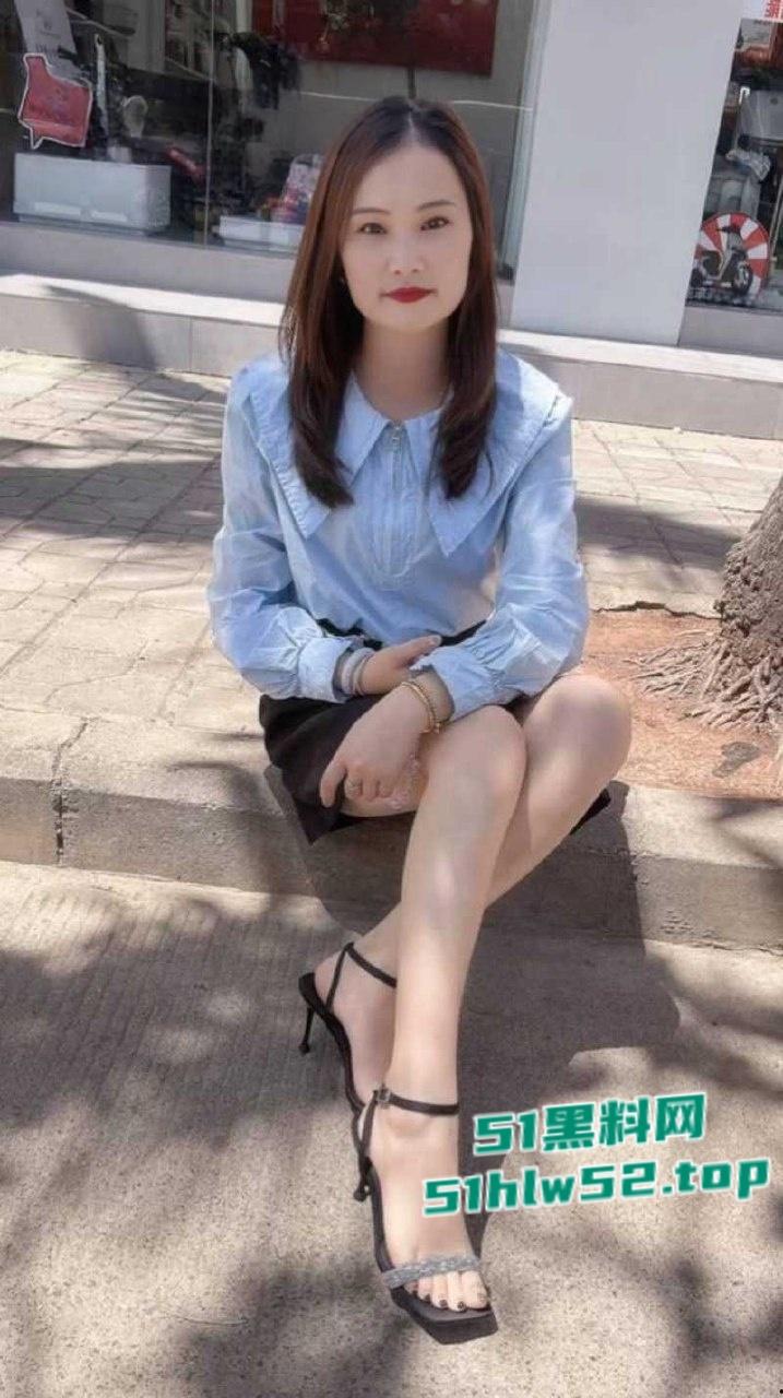 南阳内乡小卖部老板娘【王薇】勾引一米八体育生，高超手技令人欲仙欲死，少妇的魅力真是难以抵挡！-3