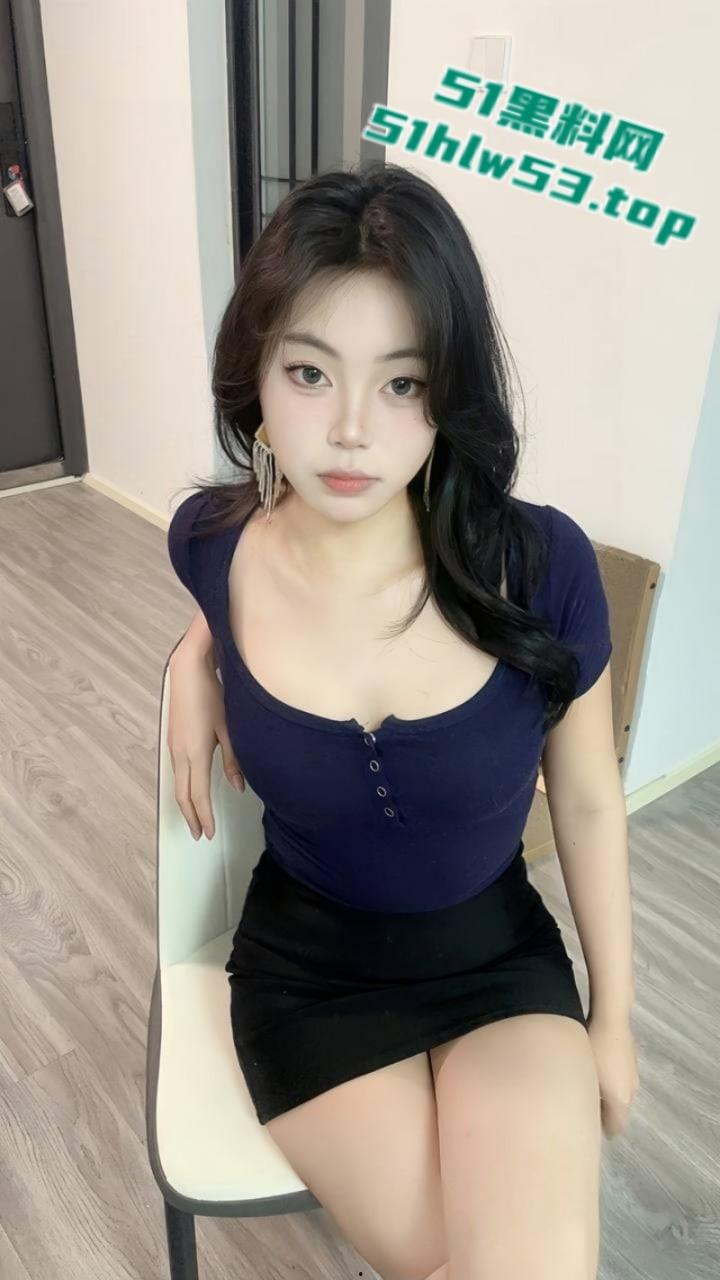 金华职业技术大学【吕艺珂】性欲极强痴迷指奸被炮友双指齐插,狂揉阴蒂淫汁喷溅当场失禁!-2