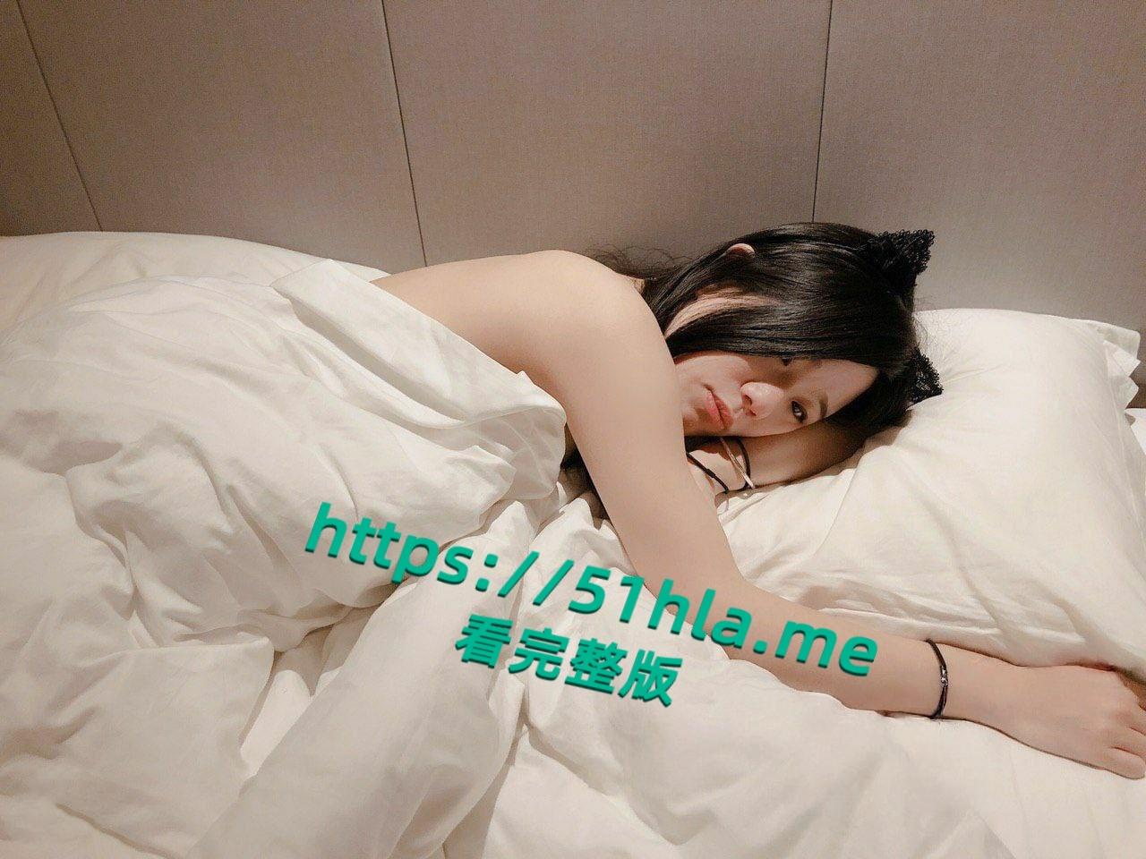 SM圈资深玩家新手极品小母狗,初次调教乖乖女跪舔脚趾,贴心伺候M属性拉满!-4