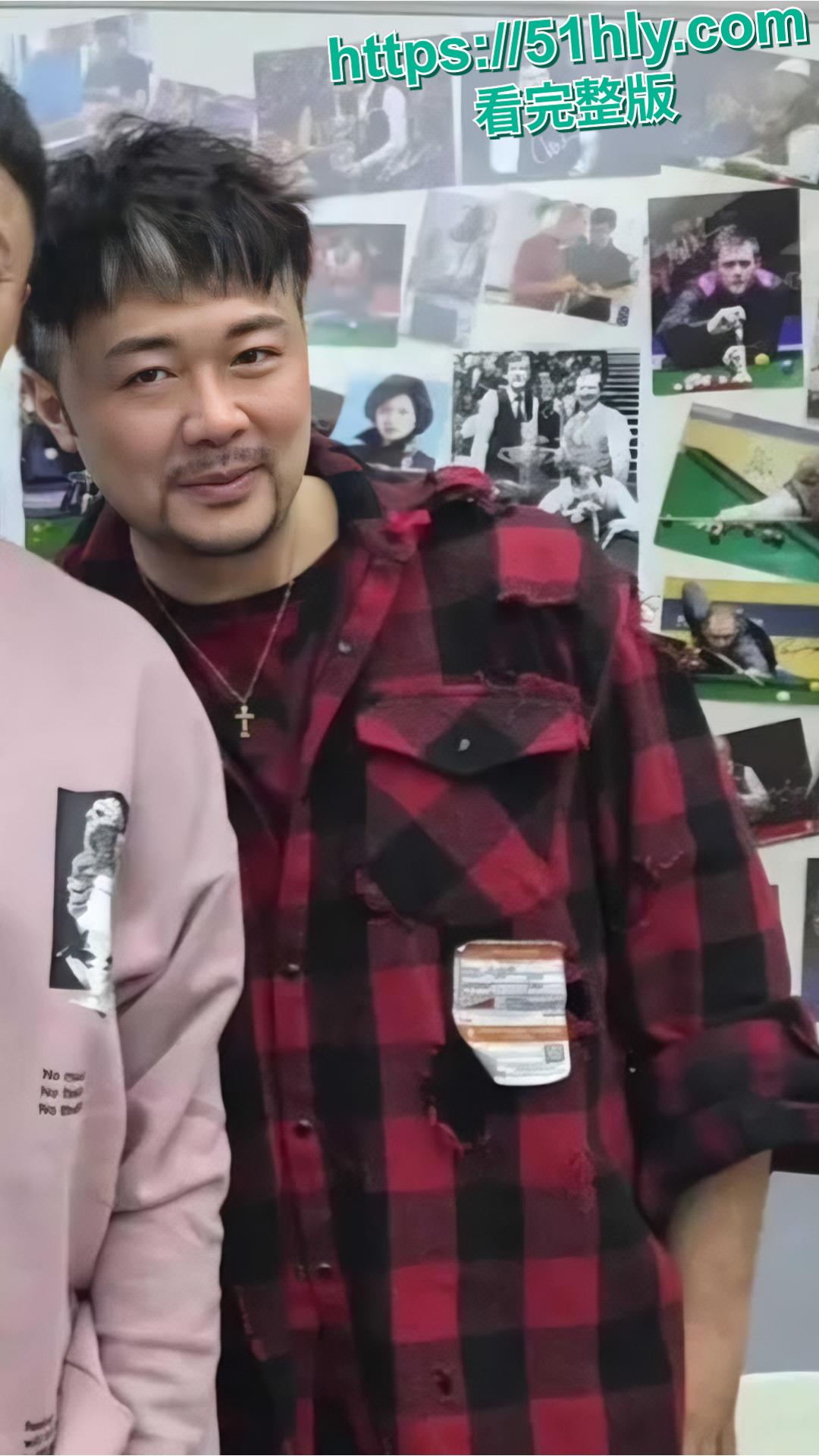 吴亦凡事件女主 都美竹 新恋情曝光 献身京圈50岁灰产大佬 三里屯酒店激情交欢 性爱视频流出!-11