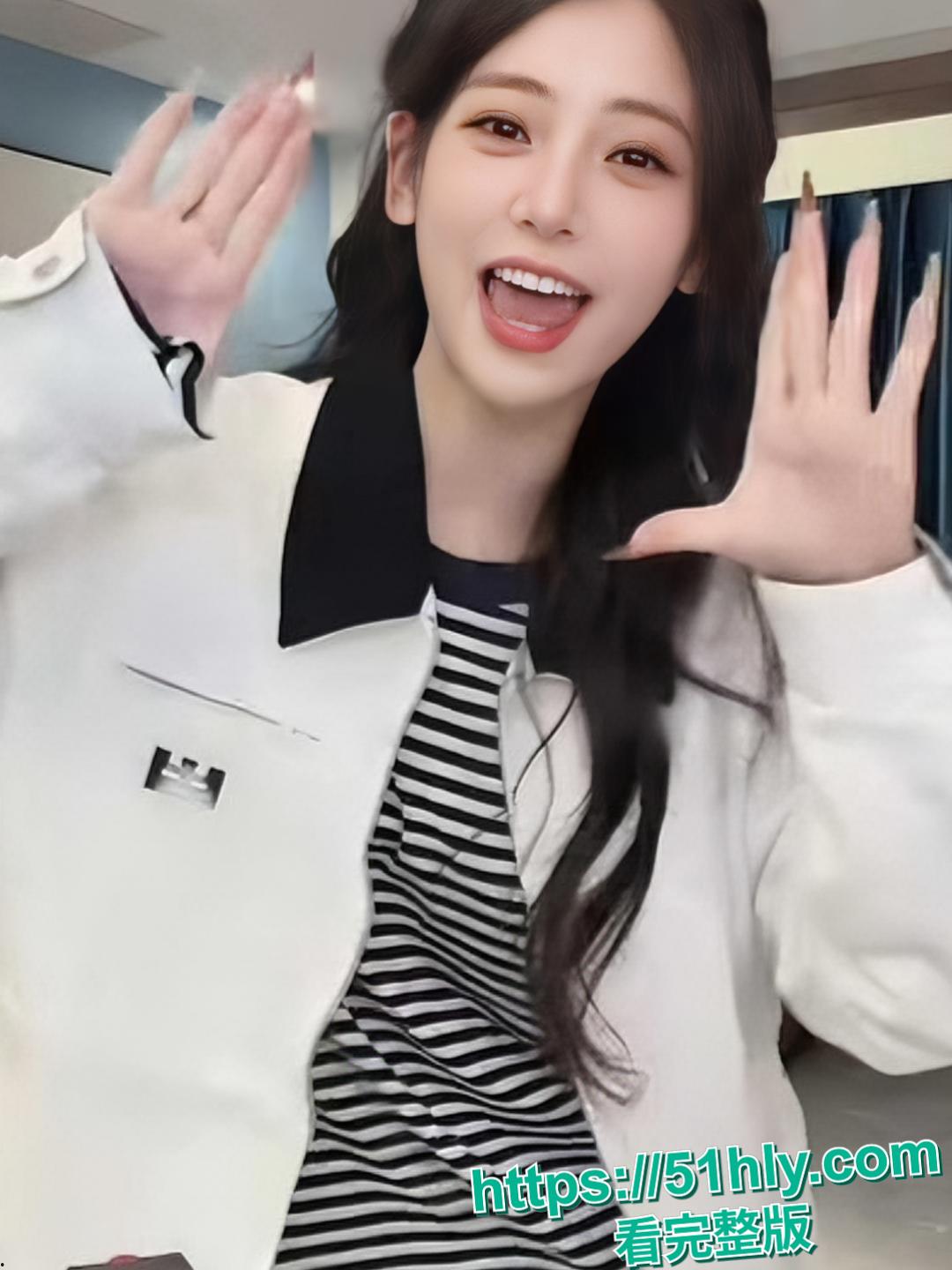 抖音570万粉网红 我不叫龙虾 王者荣耀10周年庆cos嫦娥 行为不雅玩反差引发热议 被网友扒出定制自慰视频!-5