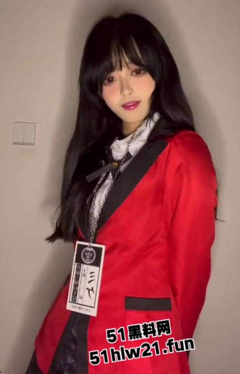 Twitter推特网黄女神【奶瓶】最新超唯美私拍，颜值极高丰臀美乳三点尽露狂野纹身骚劲十足。-6