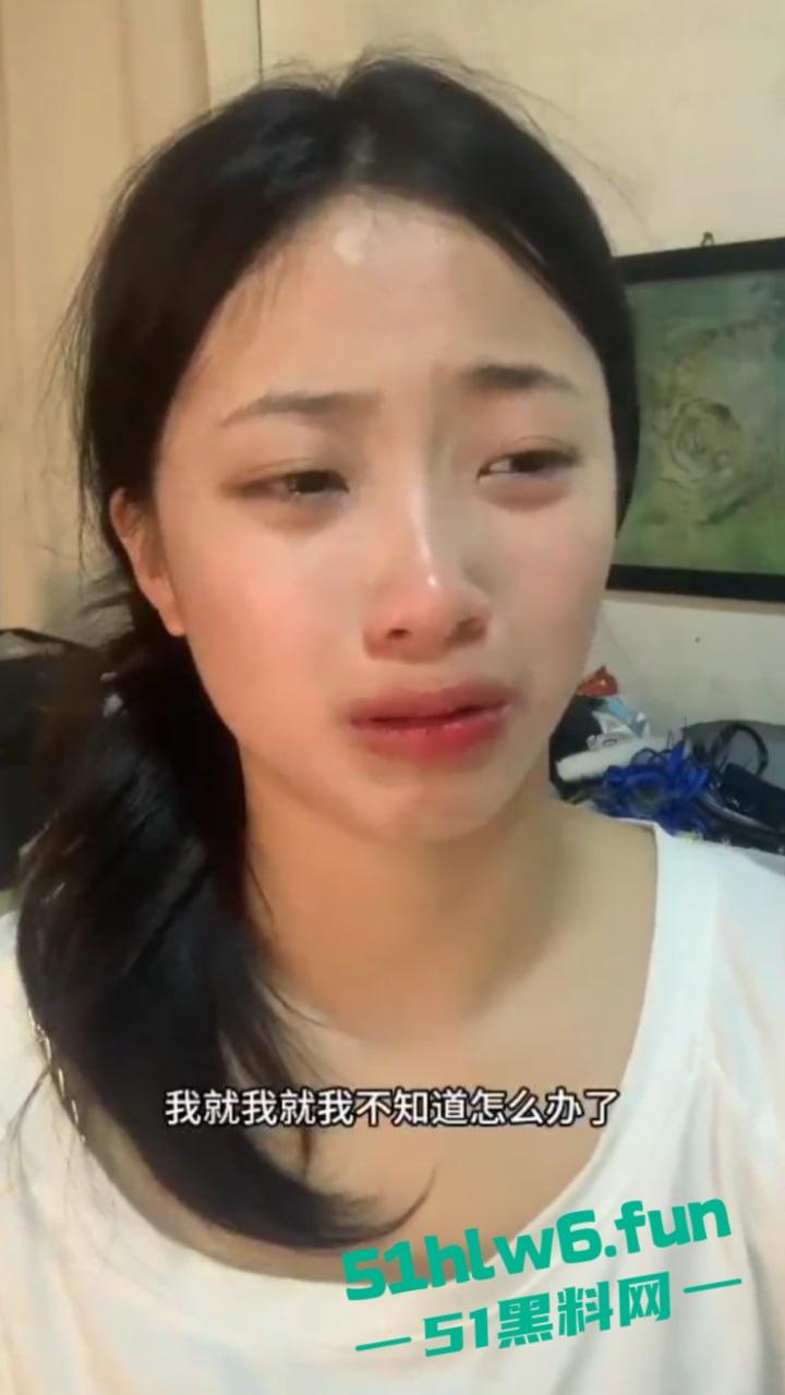 广东茂名化州女网红被猥亵事件，高颜值擦边女网红穿性感吊带裙江边跳舞被大叔摸臀猥亵。-3