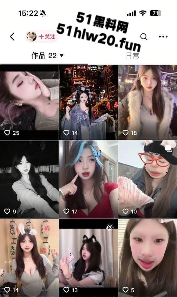 抖音女大学生【宣宣】各种全裸自拍和自慰视频流出，学校里的甜美白月光，网络是富哥的小精盆！-2