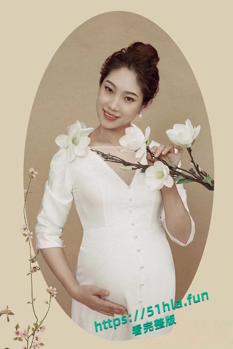 江苏新婚小母狗【蔡丽华】偷情视频被炮友曝光,顶级颜值超绝肥臀被炮友站起来蹬!-1