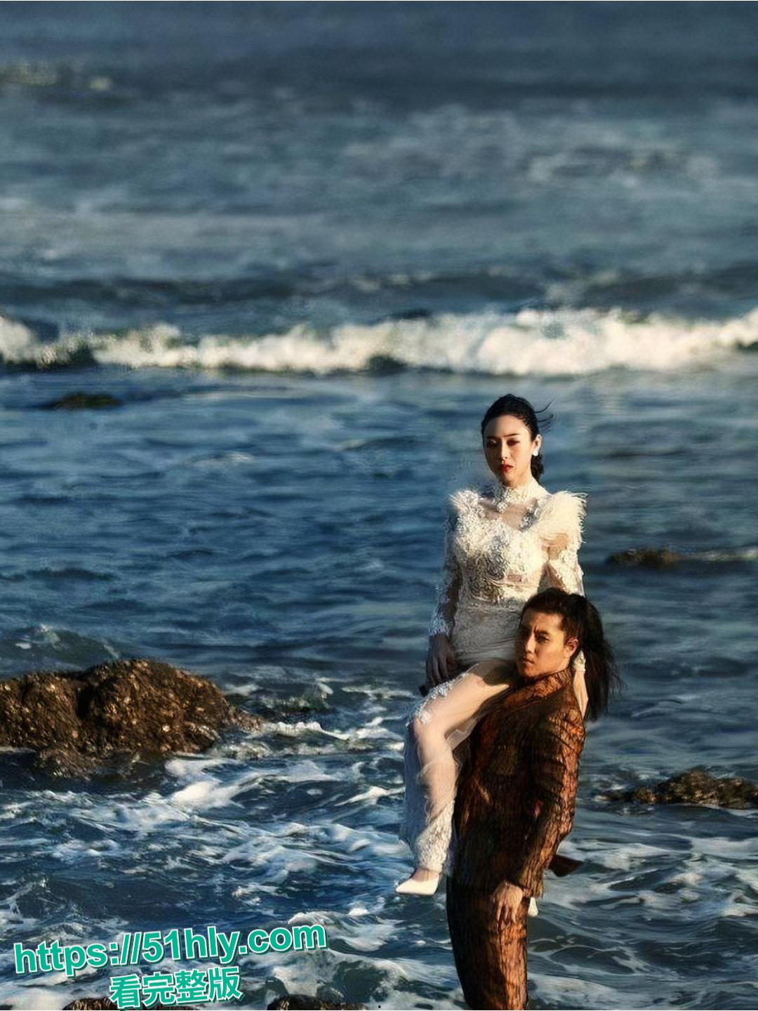 民族歌手乌兰图雅不雅视频曝光 包养团队贝斯手已婚家暴男郝梓杰-16