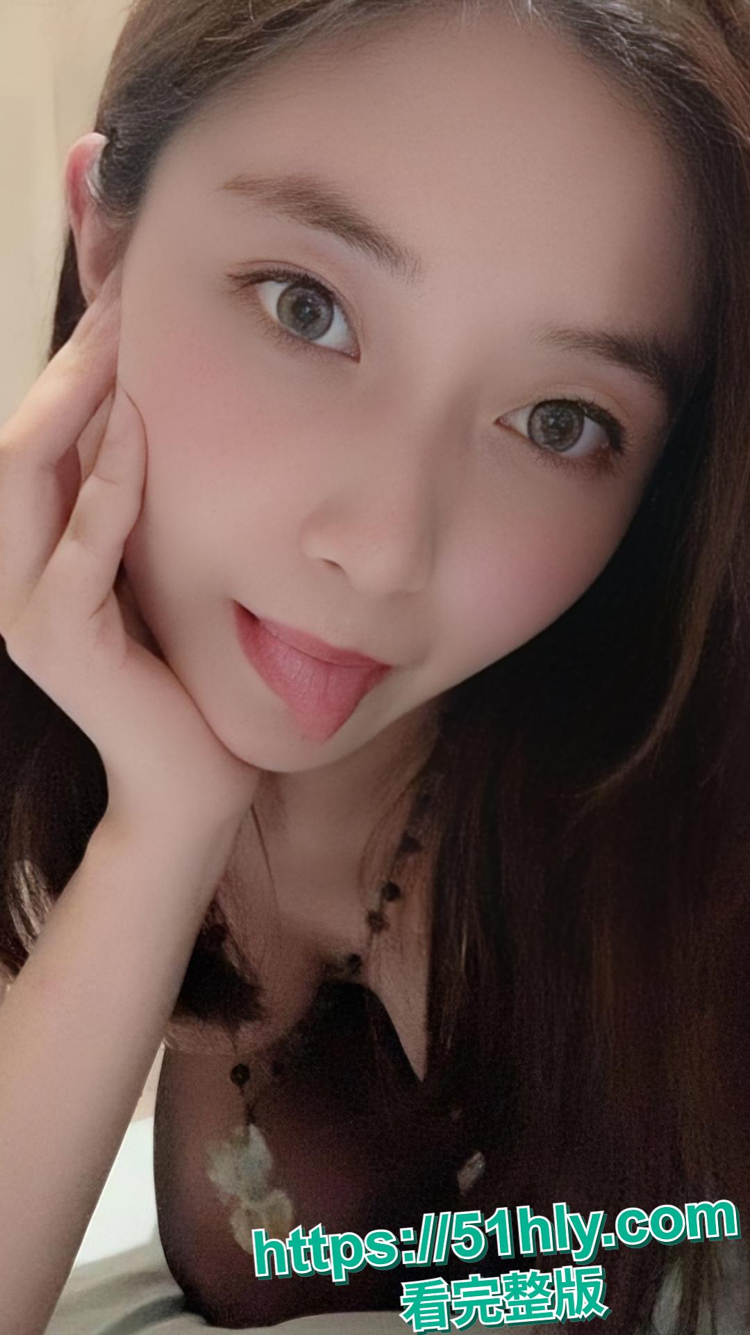 小红书已婚女幼师 胡辣汁 背着老公跟男网友撩骚约炮 骚穴被男网友爆操!-5