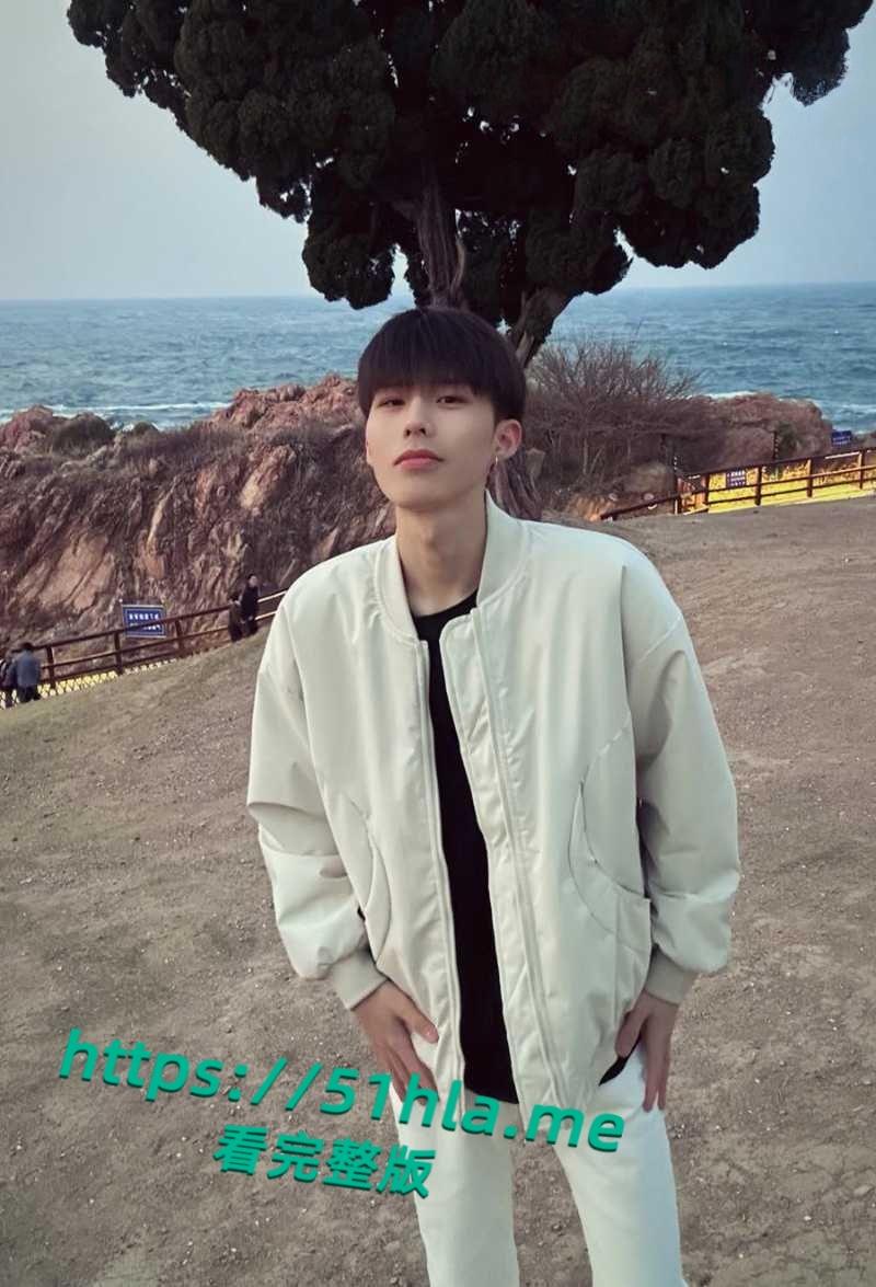 南京海王【徐闻】翻车记,自立假海归高知人设,三线并行钓富婆脚踏三船骗财骗色,PUA套路加性爱视频全曝光!-1