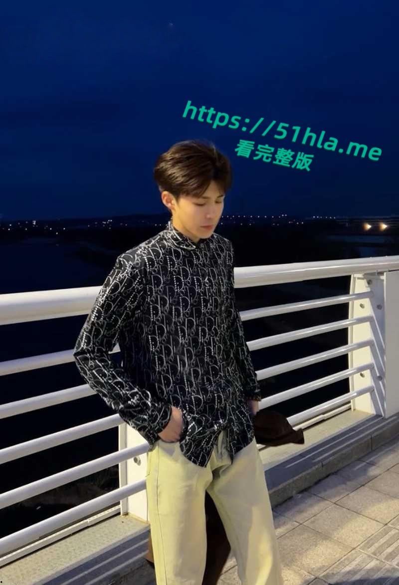 南京海王【徐闻】翻车记,自立假海归高知人设,三线并行钓富婆脚踏三船骗财骗色,PUA套路加性爱视频全曝光!-4