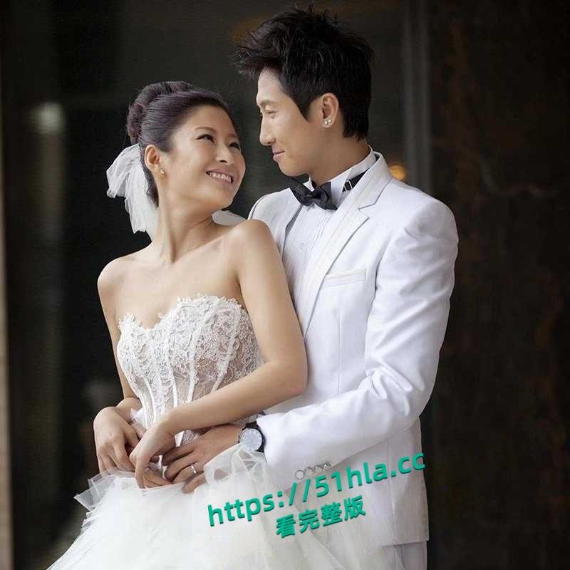 香港功夫巨星洪金宝儿子【洪天明】妻子【周家蔚】双双出轨各玩各的互不干涉,儿媳周家蔚3P群交视频大曝光!-8