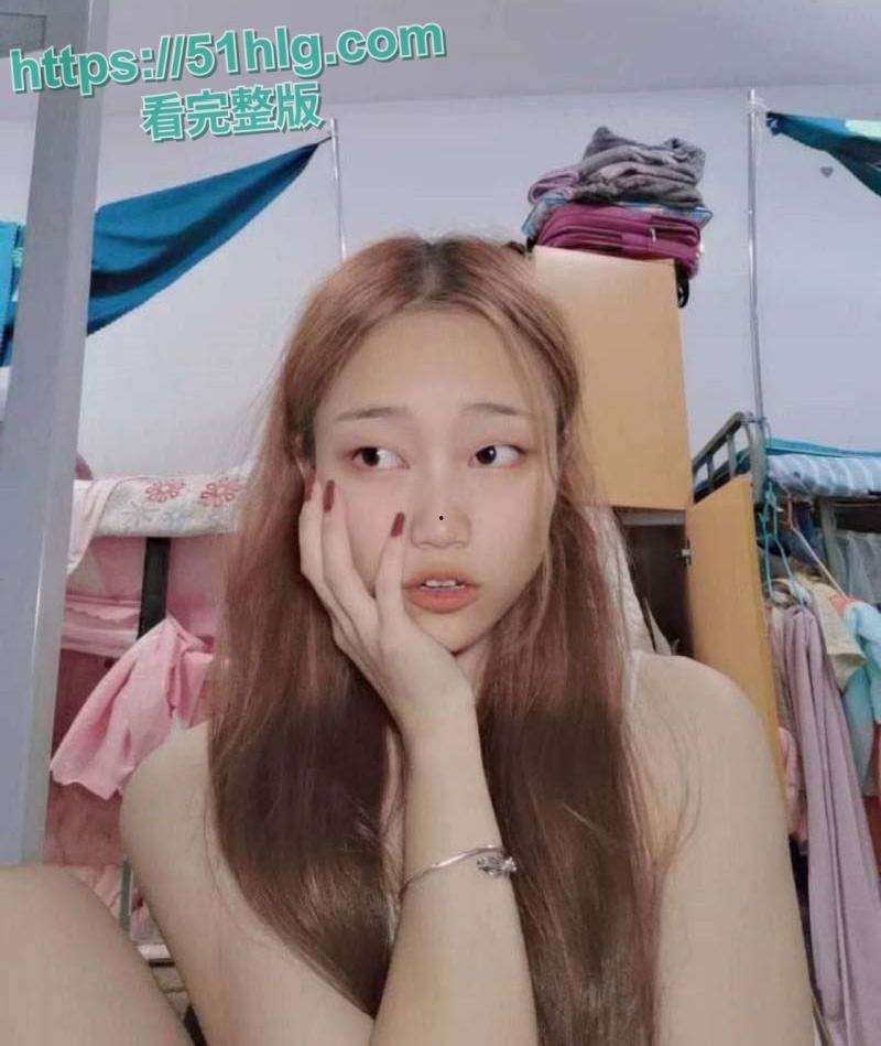 【四川】清纯厂妹的狂野转行，沦为男人的极品泄欲炮架！床技狂野，露脸口交风骚程度堪比资深骚鸡-3