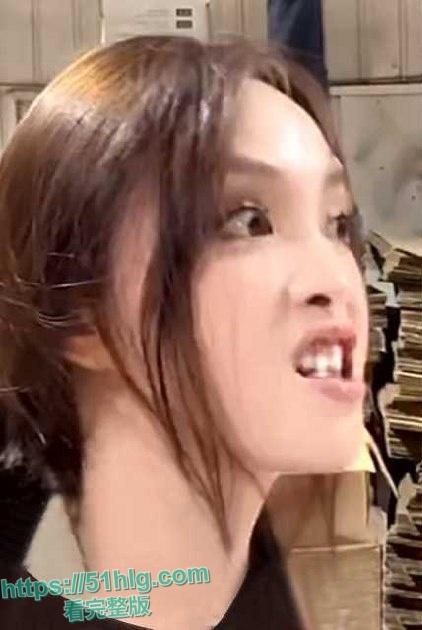 亚太全球菲凡直播间主播和厂商干起来了，打耳光啪啪作响，感觉不像是演的 网友建议报警-1