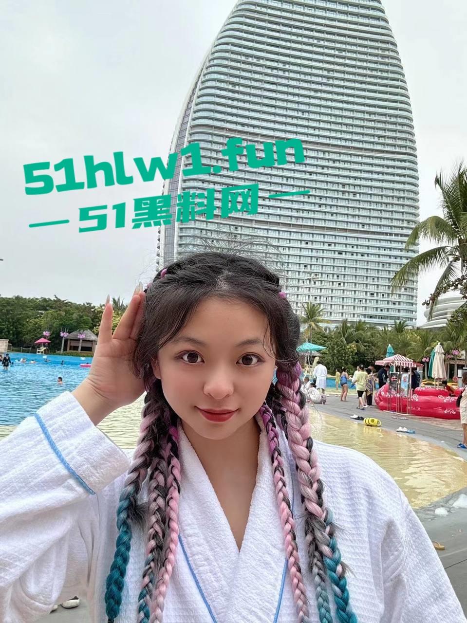 绿帽男分享骚女友，高颜值大奶骚母狗，穿诱人黑丝激情吃鸡，渴望和女友一起伺候绿主，有人想加入么？-6