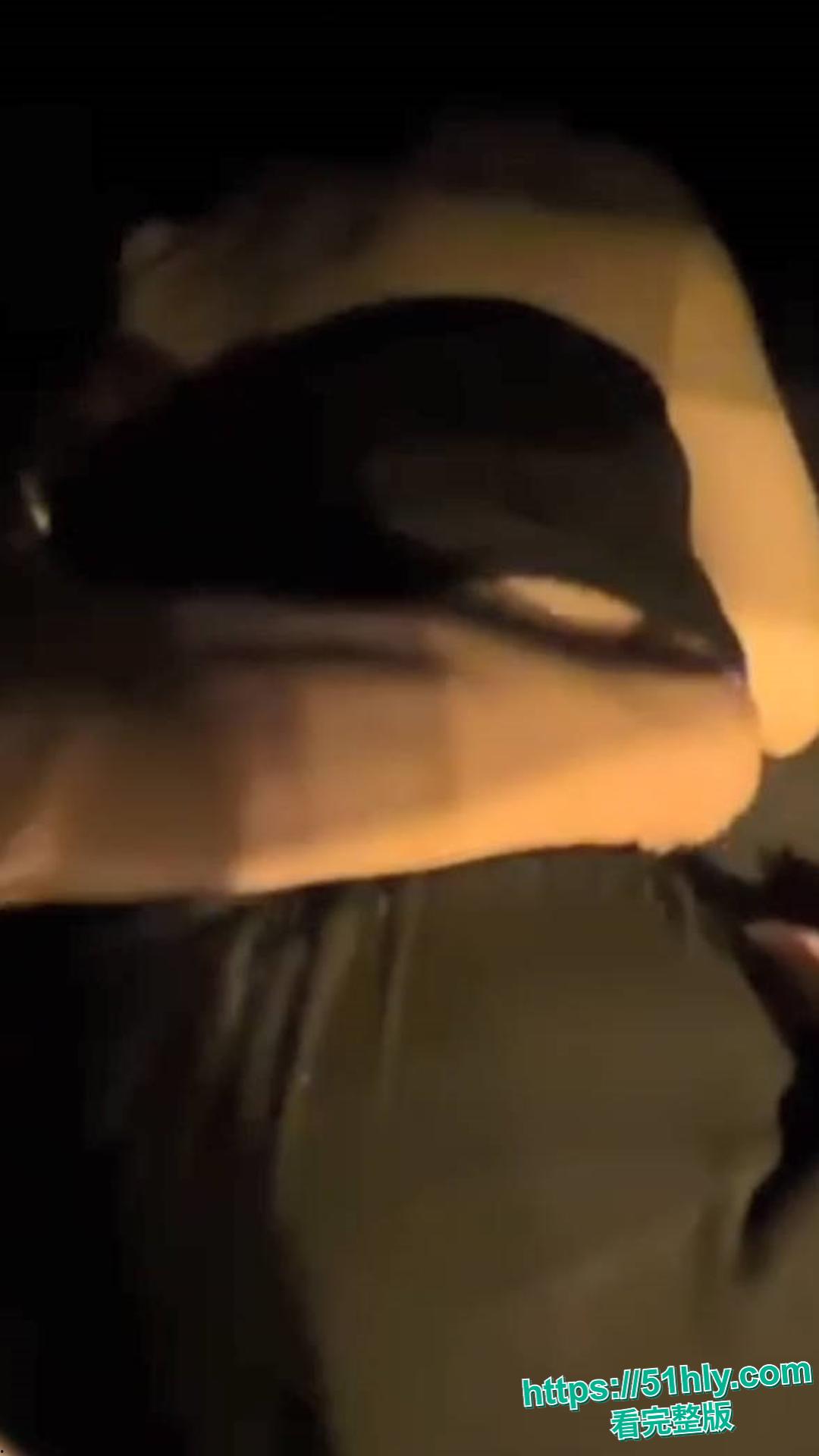 海南海口酒吧捞女 廖菲菲 钓凯子被金主灌趴到回家里翘臀被后入,被操成变肉便器一夜干烂-8