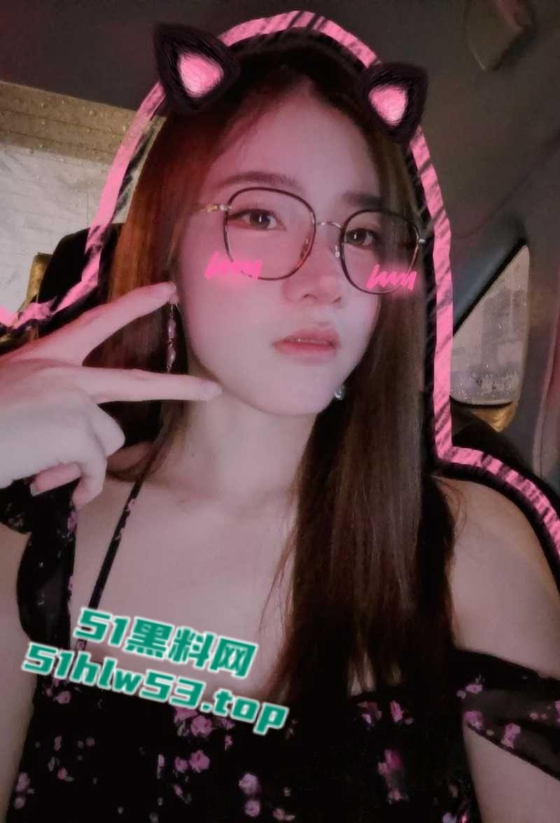 成都性感机车网红性爱视频流出,大奶尤物卖逼捞金,玩跳蛋自慰被金主花式无套爆操!-2