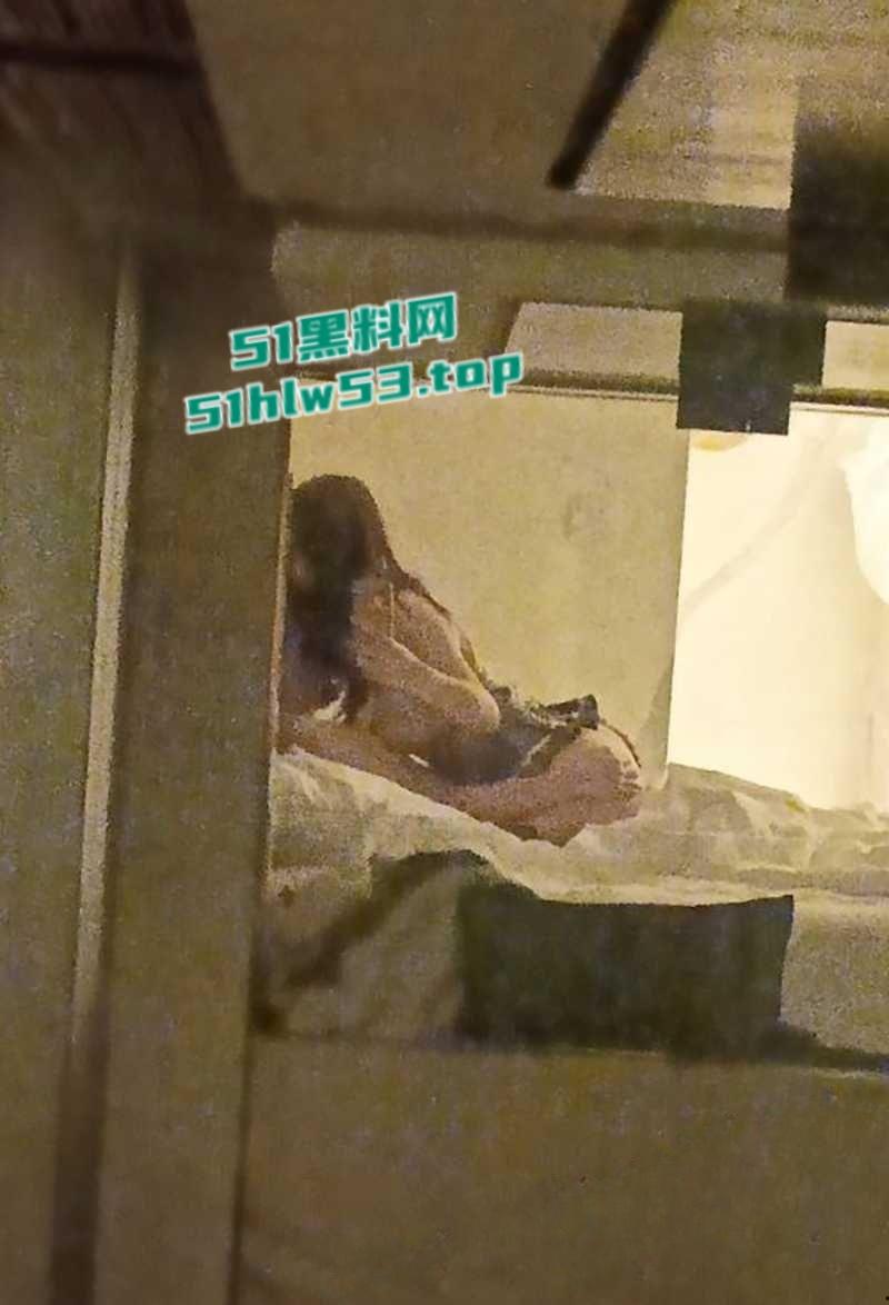 成都性感机车网红性爱视频流出,大奶尤物卖逼捞金,玩跳蛋自慰被金主花式无套爆操!-8