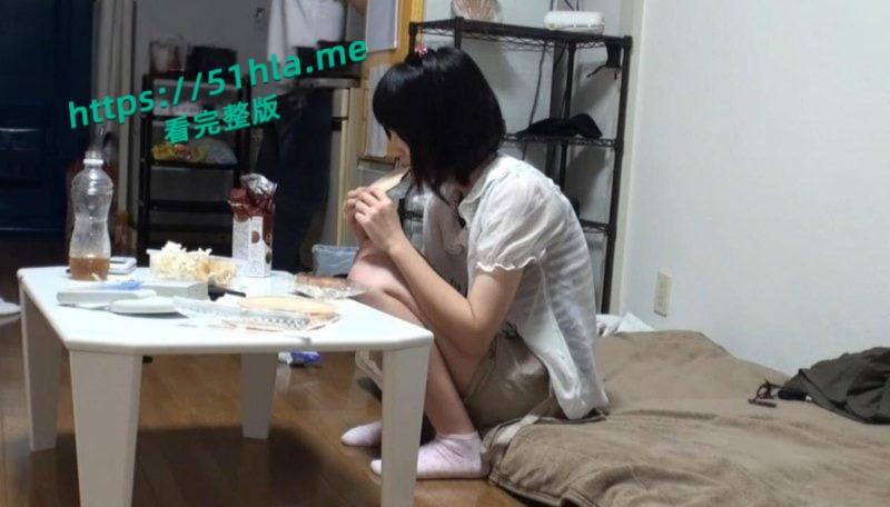 短发学生妹惨遭大叔PUA带回出租屋,灌迷药后无套内射,各种姿势肆意抽插娇嫩身躯诱惑到极致!-3