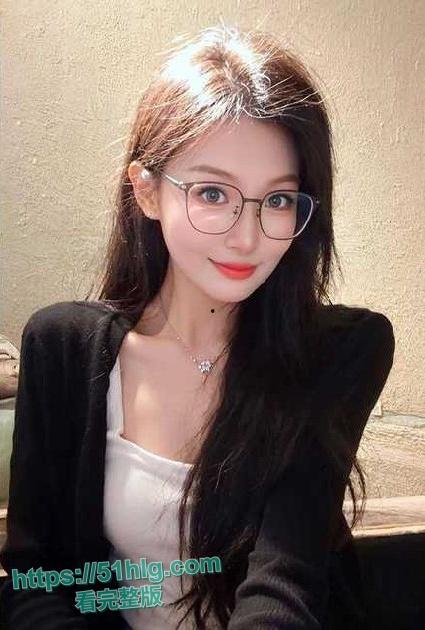 真人示范给女友剃私处阴毛，托尼老师手法娴熟，阴毛落下嫩穴光滑诱人，堪称教科书级示范-3