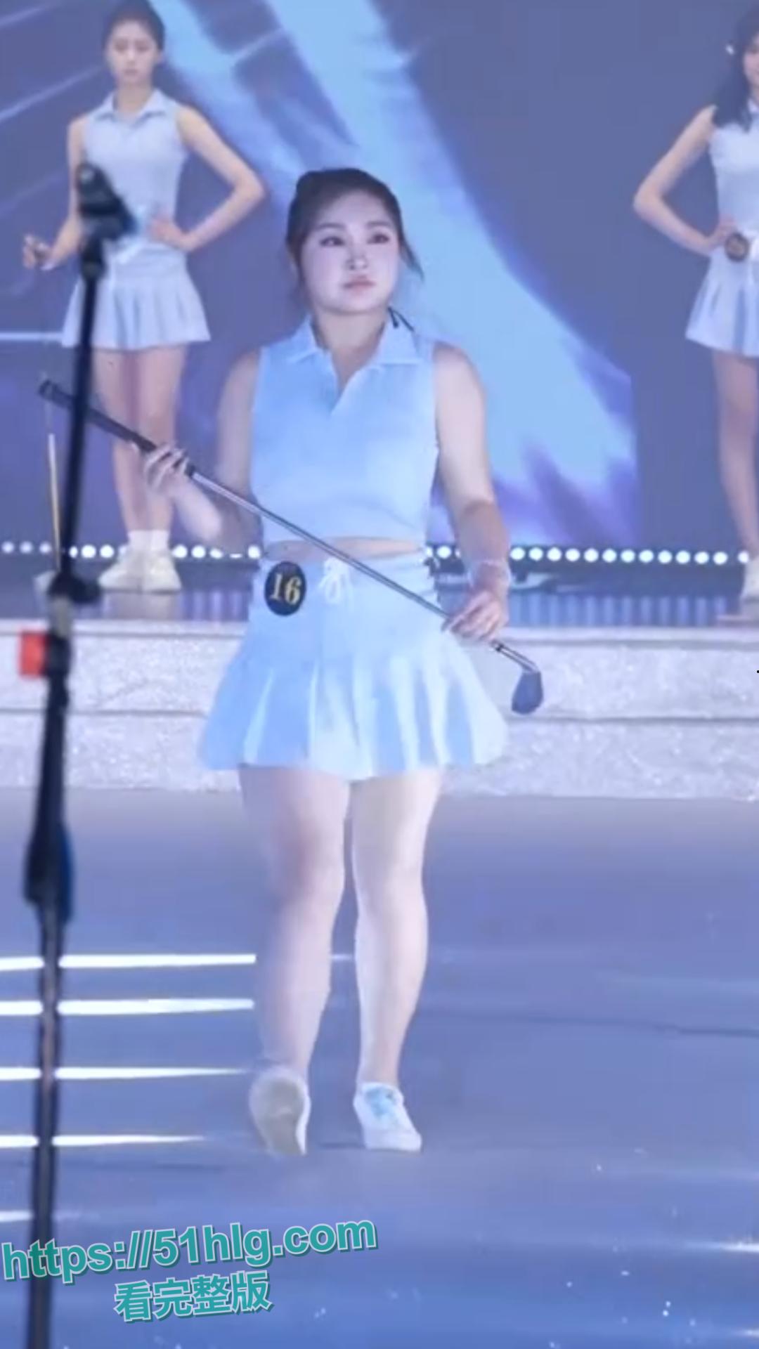 2025环球国际小姐【张雨曦】冠军背后的丑闻！陪睡视频流出，巨乳美乳、无毛嫩穴，呻吟连连-1