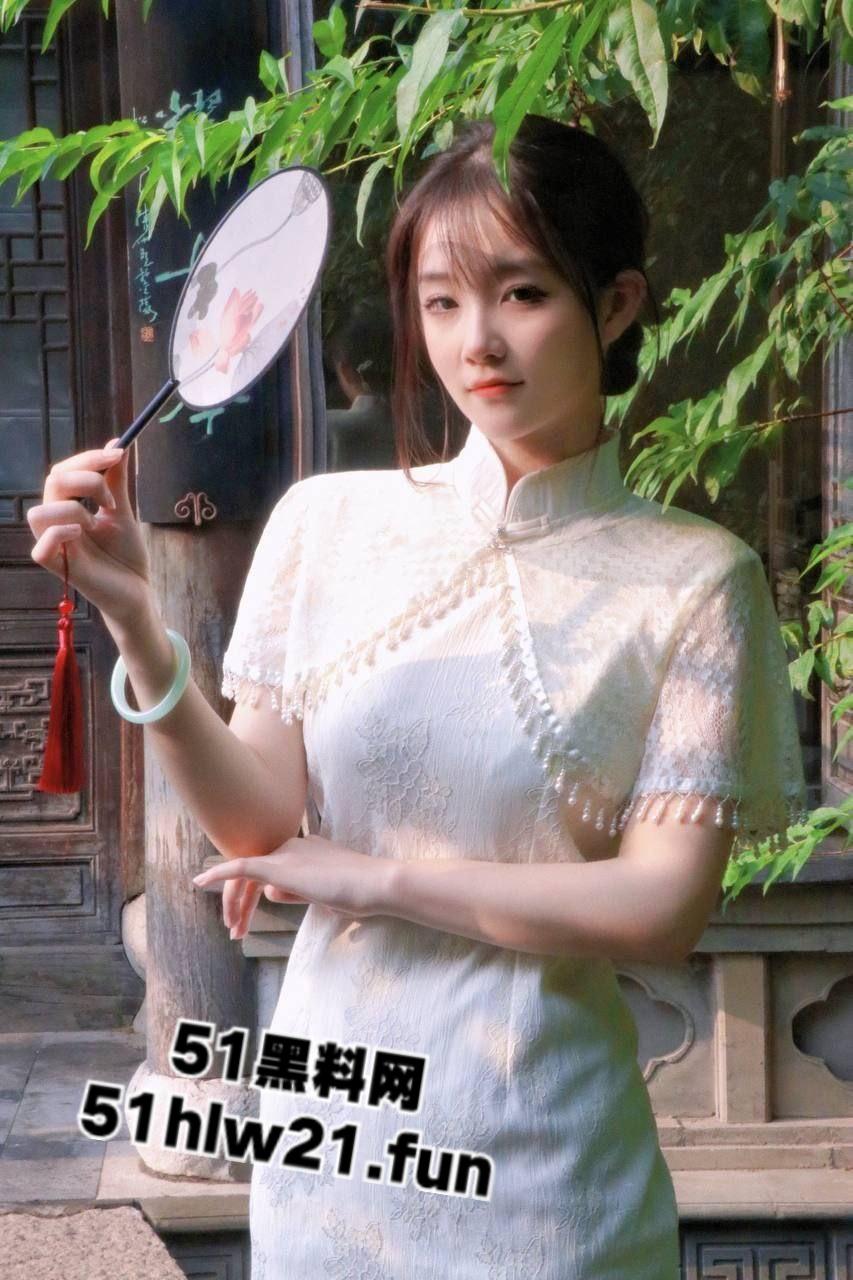 天津科技大学系花【孙媛媛】为了钱爬床富二代，高颜值母狗骑乘大屌做爱求爸爸快操！-2