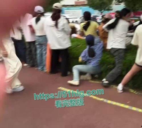 全民震撼，狂热女粉的梦想成真！时代少年团【马嘉祺】竟与狂热女粉激情做爱做补偿，引爆网络热议！-5