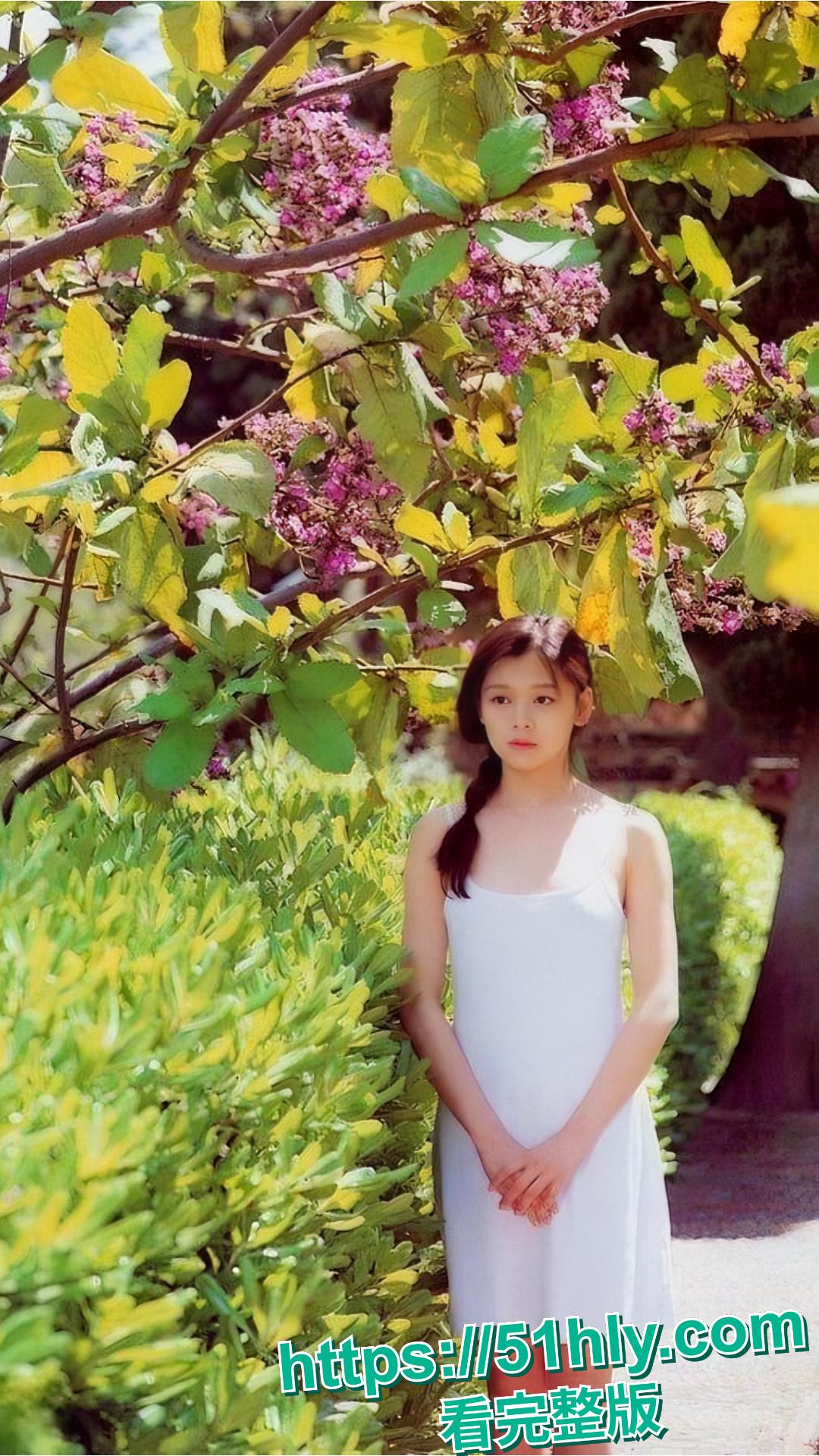 台湾甜心徐若瑄早期三级片精华,裸体写真骚姿撩人。这是顶得住!-9