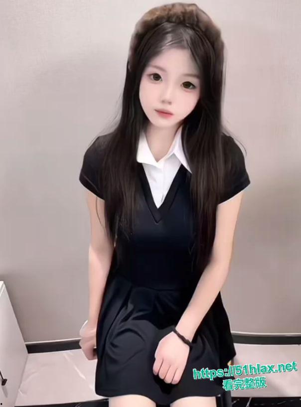 狠心男友实锤曝光!小嫩妹女友卧室大床边看电视边含屌,后入翘臀操到腿软,画面骚得犯规!-6