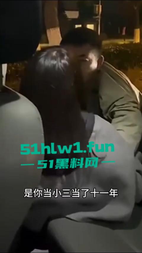 解说版女子抓奸后，让网约车师傅拍摄男女吵架引起热议，百万存款的足浴妹绿了自己丈夫10年。-8