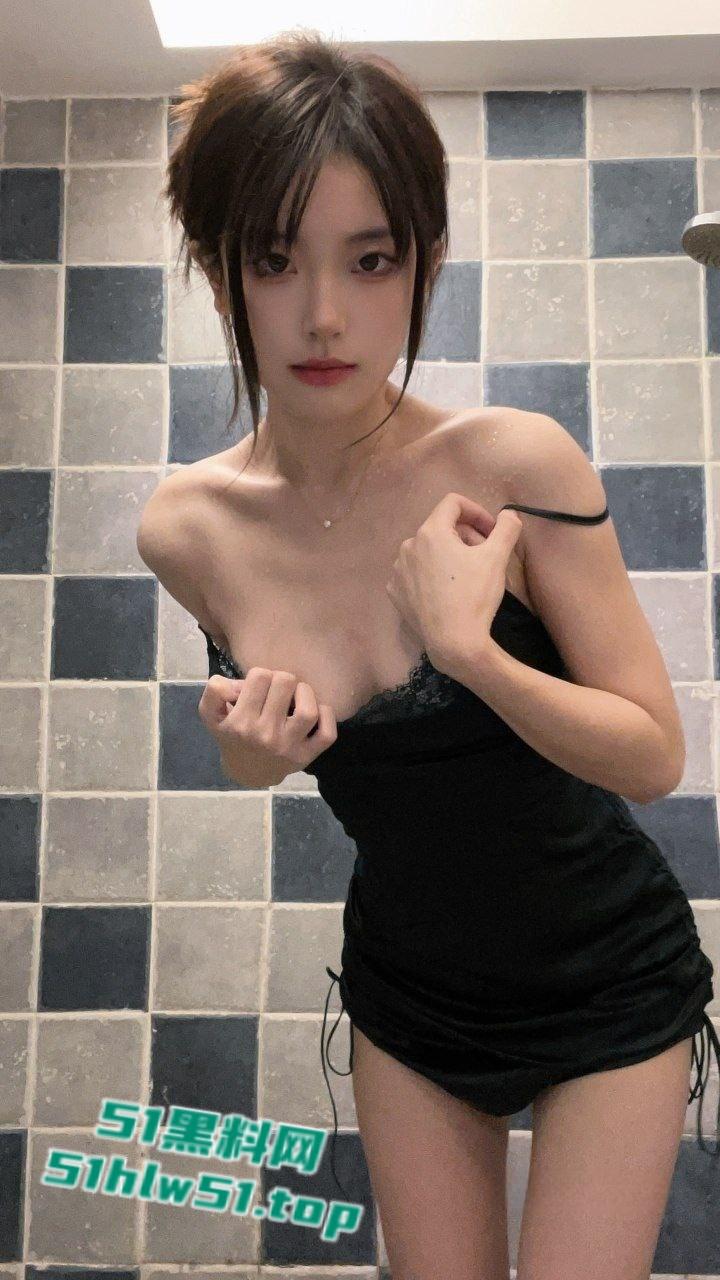 高颜值御姐【香草姐姐】颜值性感尤物，微密圈大尺度视图流出身材一流极度反差！-5