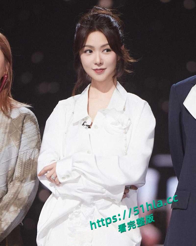 香港最后一个少女【薛凯琪】富豪黑人男友同居3年多次出入酒店,性爱视频大曝光,兔子警官激战黑屌炸翻全网!-6