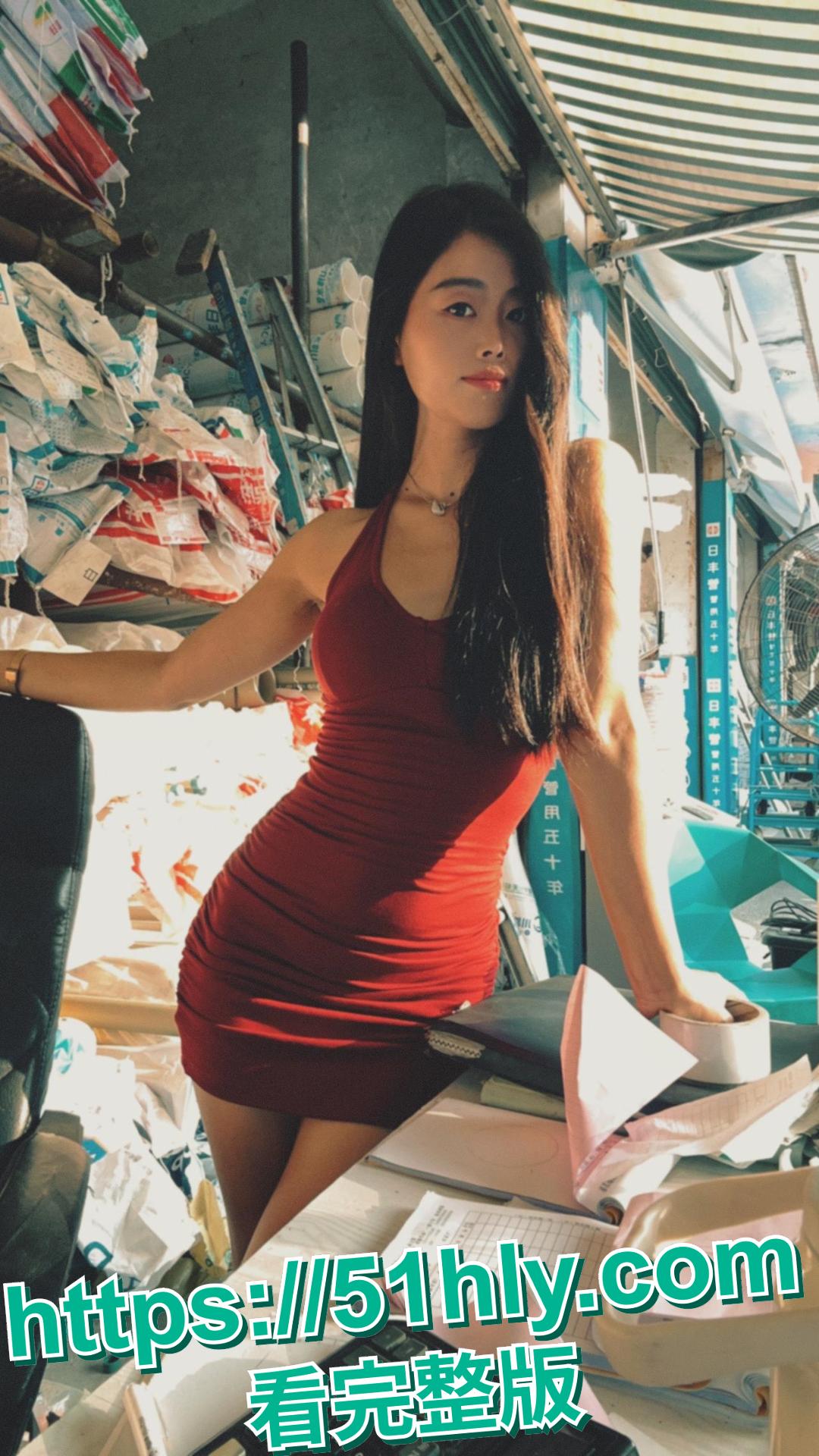 一夜之间,安徽合肥某夜市炸锅了!“裸体女侠”怒砸大排档。-2