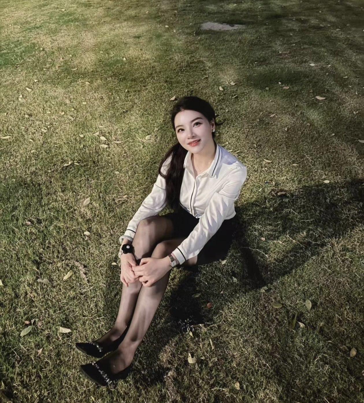 星河地产常州总经理吴健操逼途中猝死 与主管刘语娇办公室操逼视频流出 风骚浪穴 吸精神器 把经理命都吸走了-2