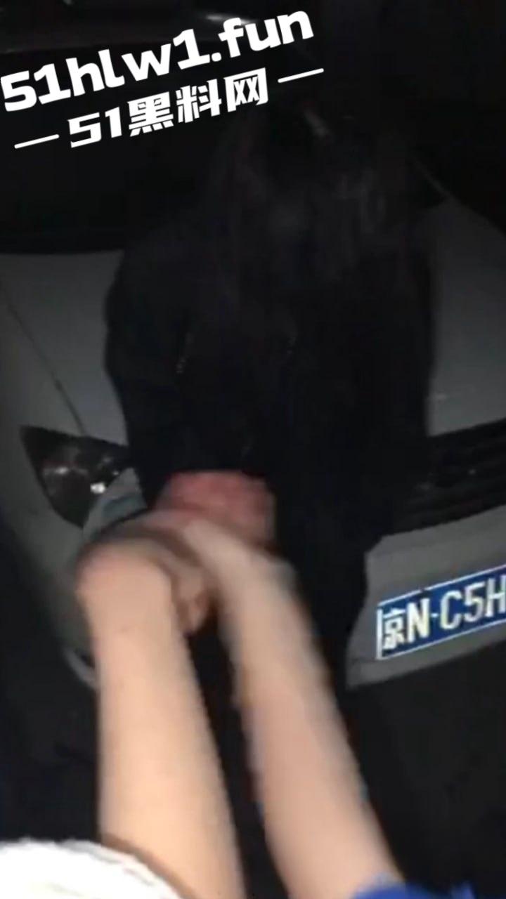 霸凌女的现世报！安徽铜陵精神小妹霸凌同班女生索要奶茶 被女生校外大姐头带人围殴 简直不要太爽！-4