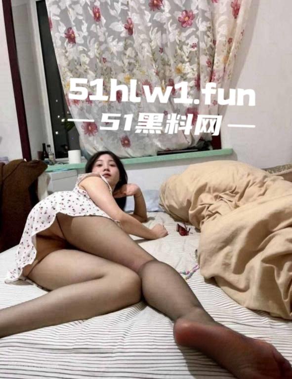 哈尔滨超高颜值气质美少女【宋婷】年度最佳反差婊被曝光男友性爱合集9分34秒完整版-7