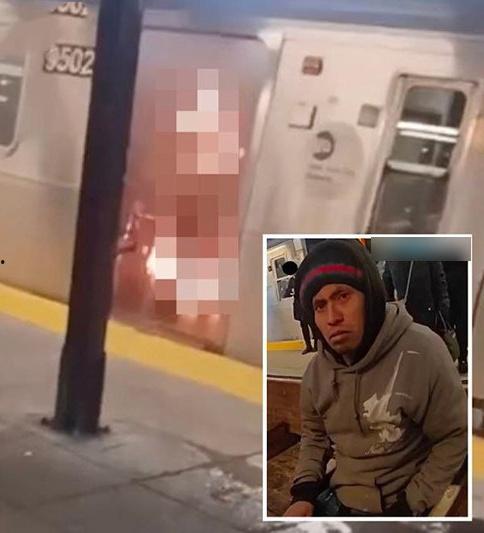 美国纽约地铁上一女子活活被烧死视频流出 嫌疑人冷血在旁观看 现场画面堪比好莱坞大片 视觉效果绝对震撼你的眼球-4