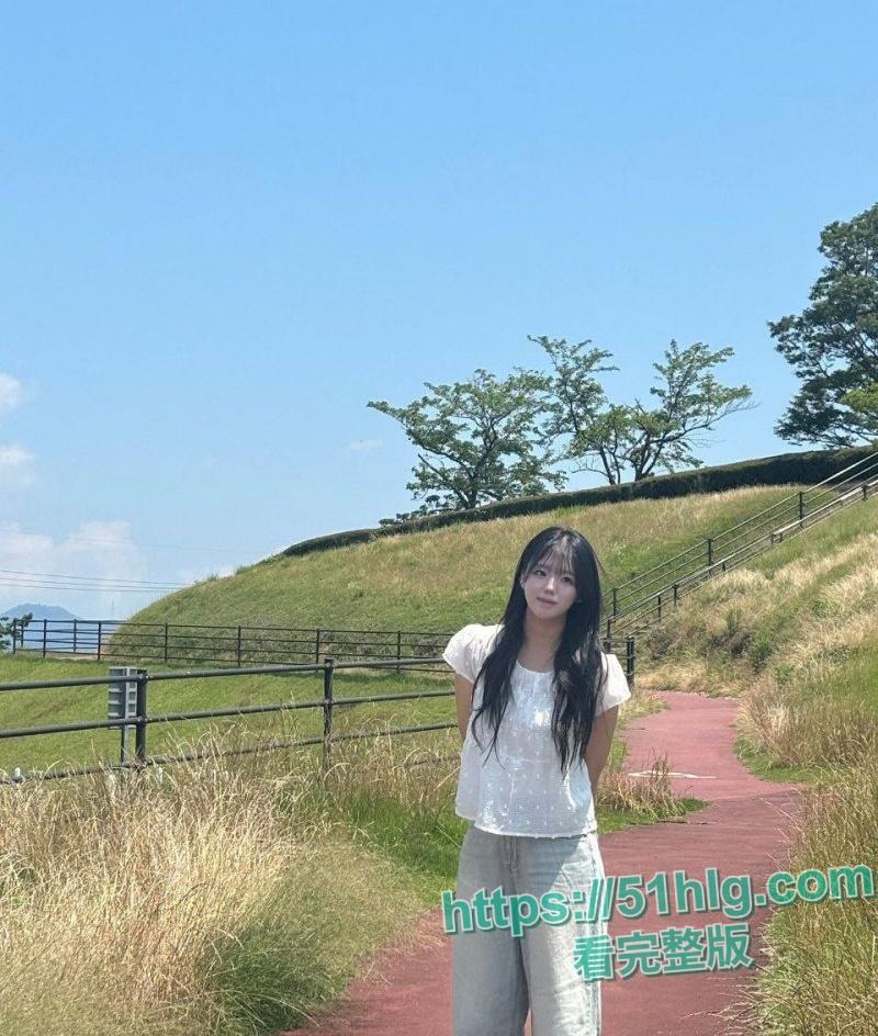 【浙江台州】实习护士【邓艺涵】与男友私拍泄密流出 被男友调教开发到极致 踩头后入 情趣肛塞 各种道具 花样真多-1