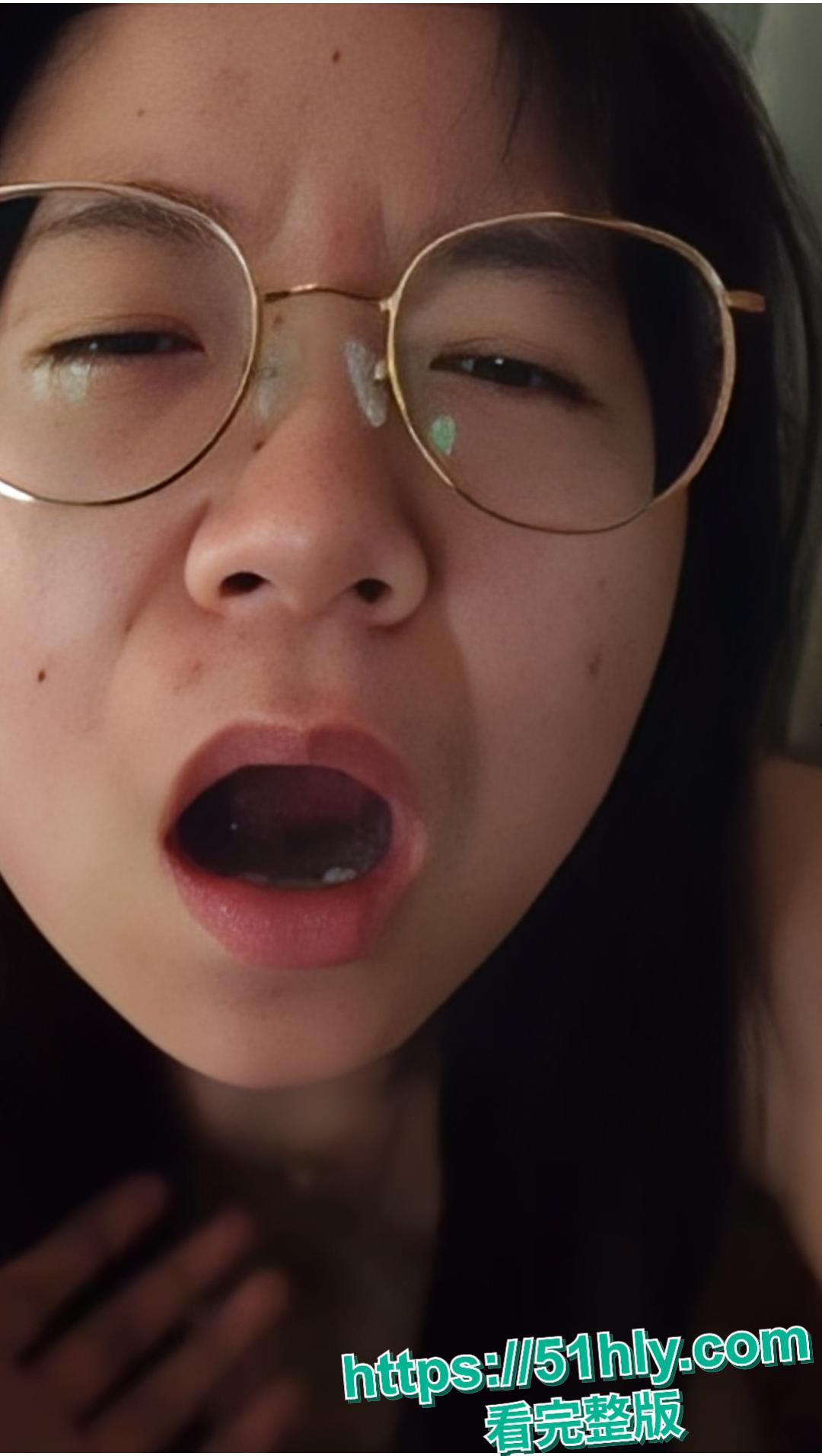 浙江嘉兴清纯人妻何晓韵野外偷情单身小叔子口曝黑料全网疯传!小区楼下口交大屌,忍不住了回家爆操骚母狗!-11