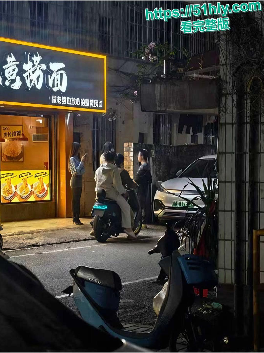 广西南宁青秀区埌西村二组 惊现200块钱最美站街女 扶贫全程实录流出!-7