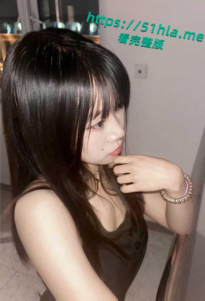 山西反差婊【庞慧杰】不雅视频流出,清纯妹子裸聊露穴勾搭炮友撸管,细腰肥臀馒头逼淫劲十足!-2