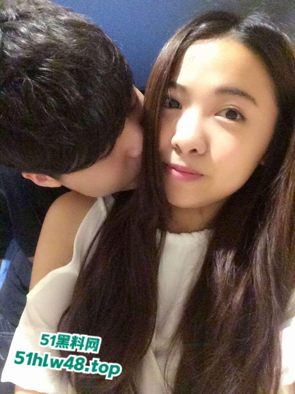 四川卫校学生妹【谷盼盼】与男友各种性爱视频泄密，单纯萌妹被调教成骚母狗对话淫荡至极。-6