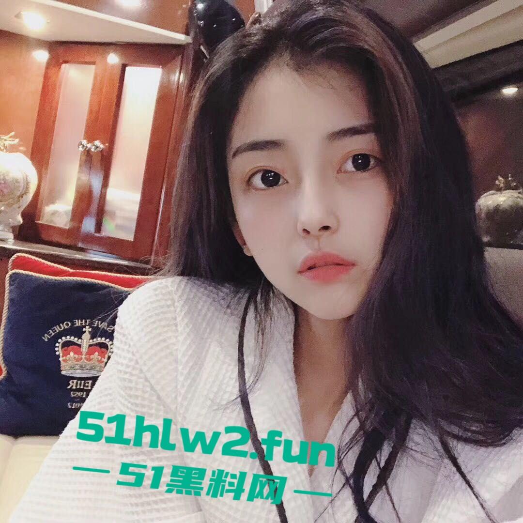 这骚货太欠干长得像【宋祖儿】皮肤白得能舔，奶子翘逼粉嫩，一晚干爆七八次，看她第二天还能不能下床！-2